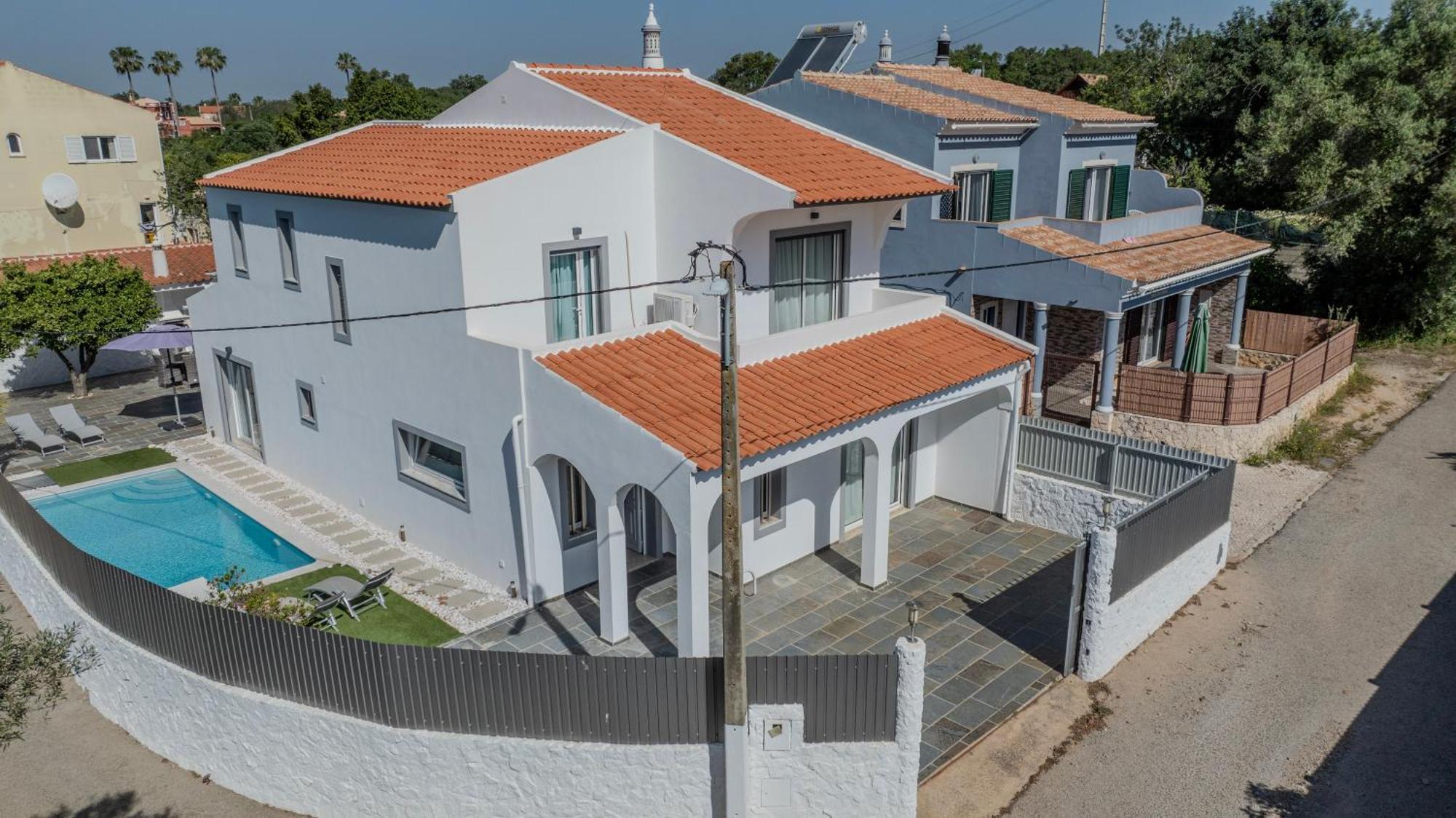 Pebble Beach & Country House Villa Quarteira Exterior photo